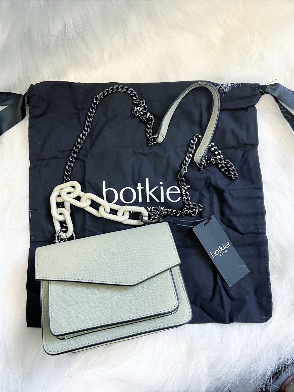 Botkier NWT Cobble Hill Chain Handle Mini Leather Crossbody Oregano/Mint Green